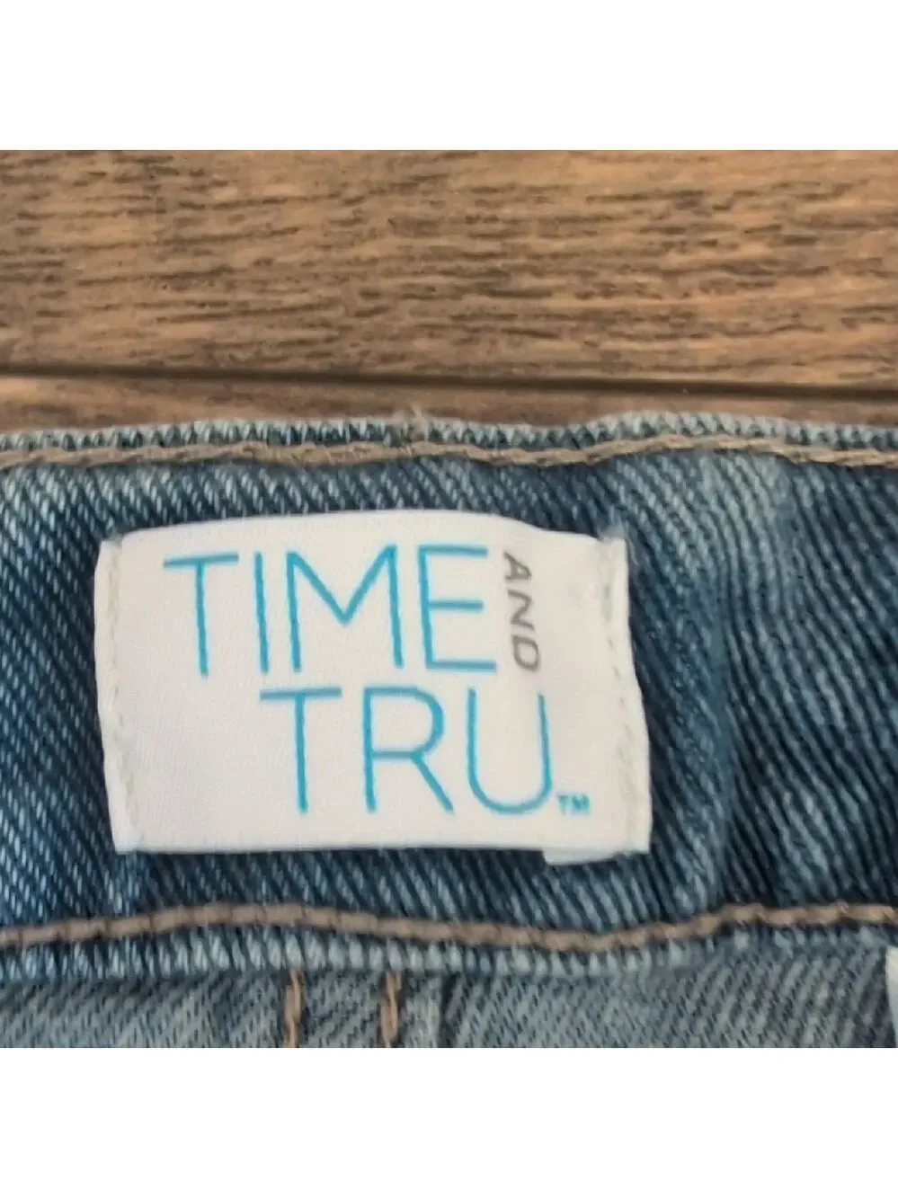 NWT Time & Tru Blue Women's Jean Shorts 12 E130
